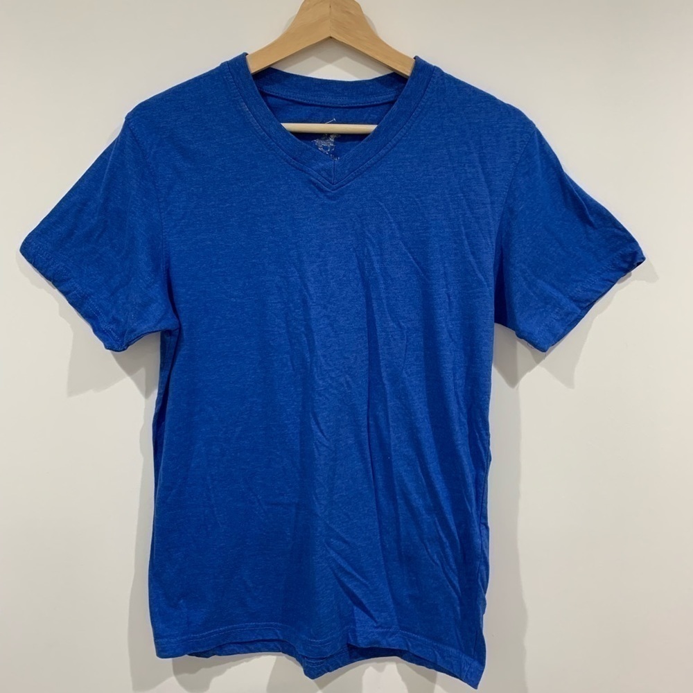 Beverly Hills Polo Club Blue v-neck T-shirt Sz S